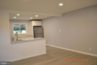 1407 Gordon Dr in Glen Burnie, MD - Building Photo - Building Photo