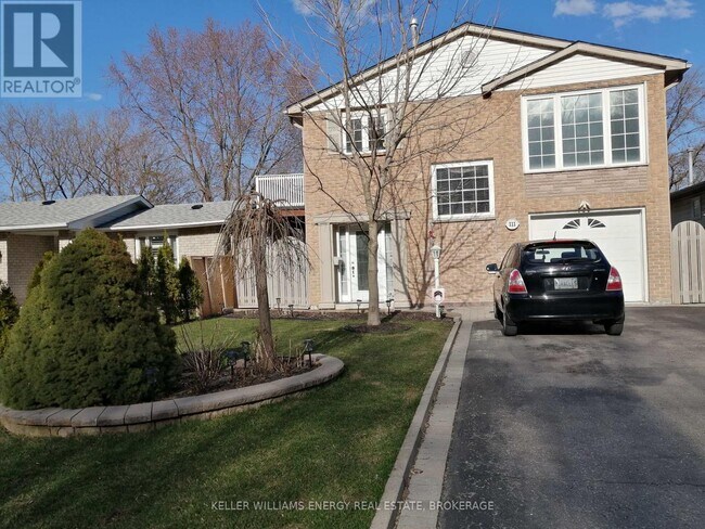 111 Limerick St in Oshawa, ON - Building Photo - Building Photo
