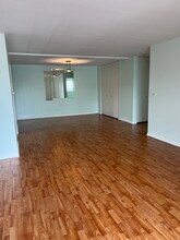 10353 Dearlove Rd, Unit 3I in Glenview, IL - Building Photo - Building Photo