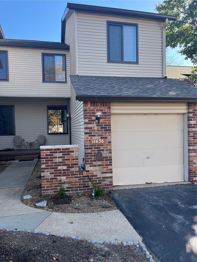 property at 11636 Cedar Walk Dr