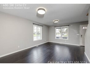 400 SW 14th Ct in Canby, OR - Building Photo - Building Photo