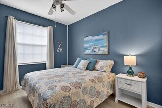 2925 Cypress Trace Cir, Unit 103 in Naples, FL - Foto de edificio - Building Photo