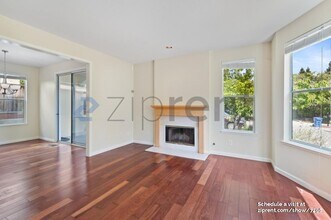 1021 Nobel Dr in Santa Cruz, CA - Building Photo - Building Photo