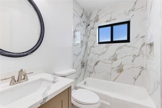 821 NW 41st St in Fort Lauderdale, FL - Building Photo - Building Photo