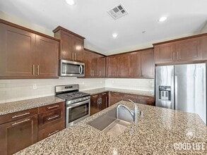 4112 Mission Tree Way in Oceanside, CA - Building Photo - Building Photo