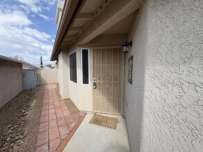 8857 E Rose Tree Dr in Tucson, AZ - Building Photo - Building Photo