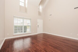 1025 Lakewalk Dr in Nashville, TN - Building Photo - Building Photo