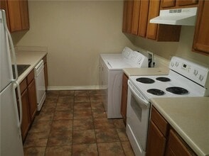303 Graystone Cir in Centerton, AR - Building Photo - Building Photo