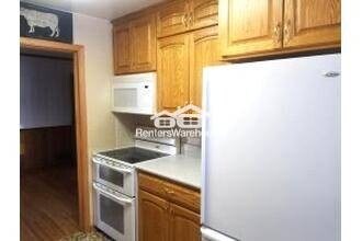 984 Shryer Ave W in Roseville, MN - Building Photo - Building Photo