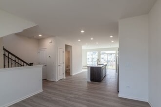 605 Brook Ct in Oswego, IL - Building Photo - Building Photo