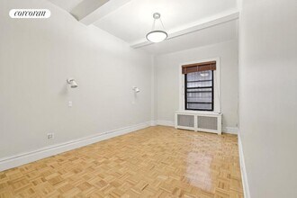 215 W 90th St in New York, NY - Building Photo - Building Photo