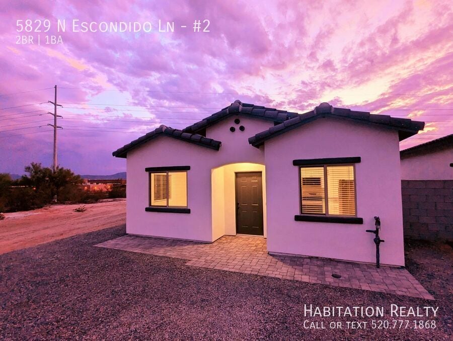 5829 N Escondido Ln in Tucson, AZ - Building Photo