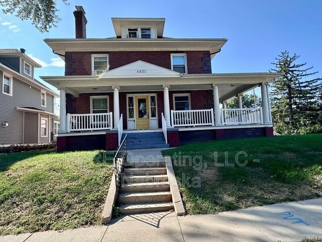 property at 4821 Underwood Ave