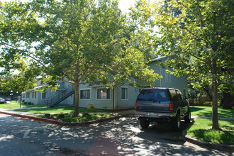 La Vista Verde Apartments in Chico, CA - Building Photo - Building Photo