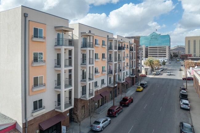 THE 501- Downtown living in El Paso, TX - Foto de edificio - Building Photo