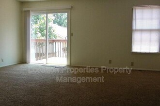 3209 W 24th Terrace in Lawrence, KS - Building Photo - Building Photo