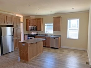 6656 Pentz Rd in Paradise, CA - Building Photo - Building Photo