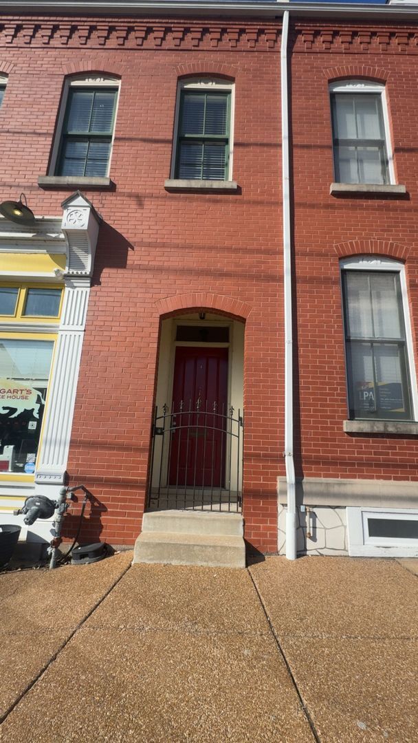 property at 1627 S 9th St