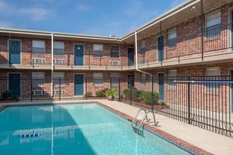 The Bengal Apartments in Baton Rouge, LA - Building Photo - Building Photo