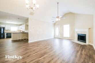 5715 Hidden Brook Cir in Atlanta, GA - Building Photo - Building Photo