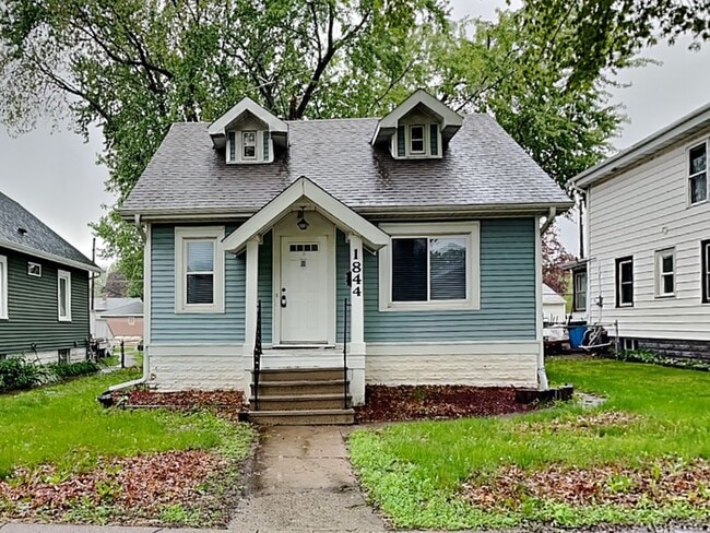 property at 1844 Ross Ave E