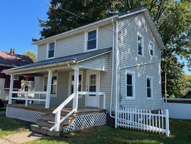 313 Miller St in Ashland, OH - Building Photo - Building Photo