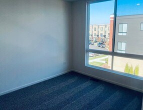 2232 Venture Dr in Schaumburg, IL - Building Photo - Building Photo