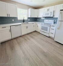 1590 Trafalgar Ln in Naples, FL - Building Photo - Building Photo