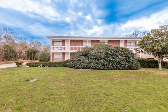 property at 1917 20th St