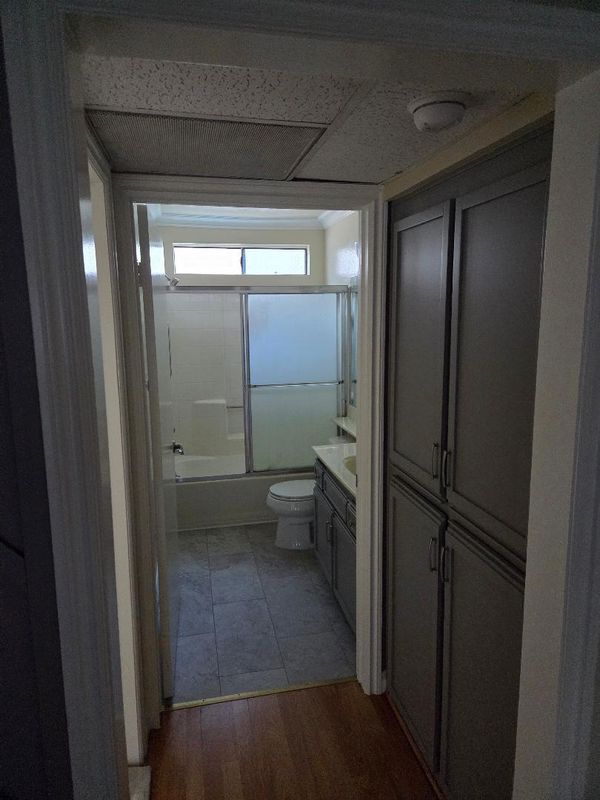 618 E Magnolia Blvd in Burbank, CA - Foto de edificio - Building Photo