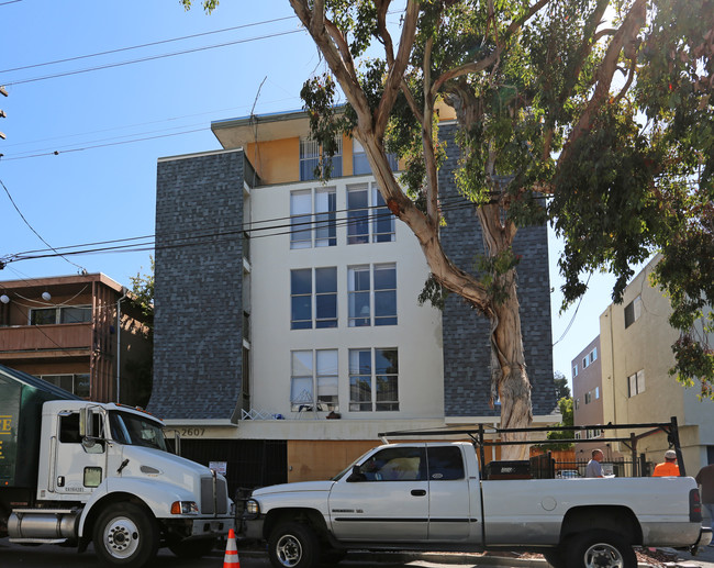 2607 Ellsworth St in Berkeley, CA - Building Photo - Building Photo