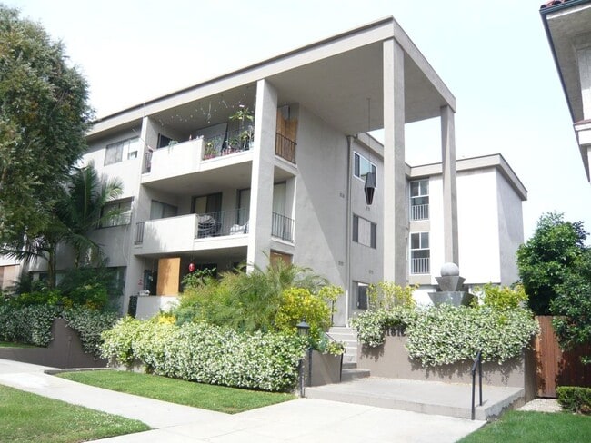 property at 1810 Ramona Ave