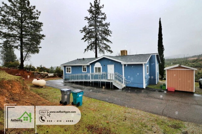 15611 Rock Creek Rd in Shasta, CA - Building Photo - Building Photo