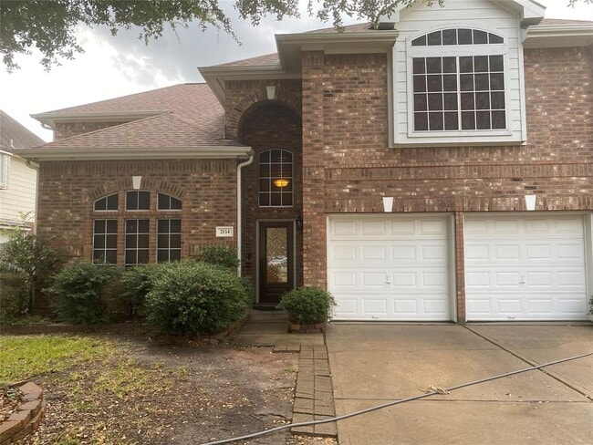 property at 2114 Winding Hollow Dr