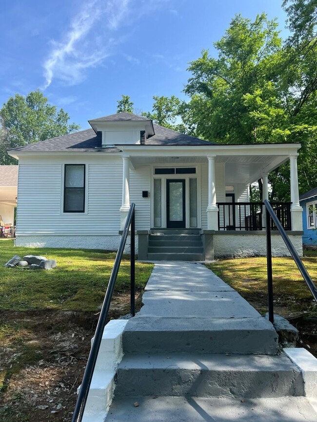 1722 Euclid Ave in Memphis, TN - Building Photo - Building Photo