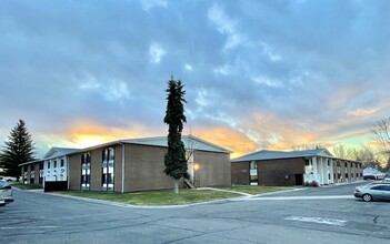 Crossroads II in Shelby, MT - Building Photo - Building Photo