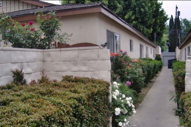 3136 E Garnet Ln in Fullerton, CA - Building Photo