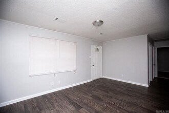 9110 Woodford Dr in Little Rock, AR - Building Photo - Building Photo