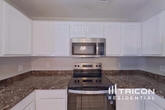 609 Eagle Trace Dr in Arlington, TX - Building Photo - Building Photo