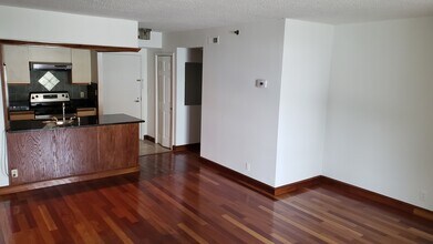 5505 Seminary Rd in Falls Church, VA - Building Photo - Building Photo
