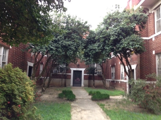 Britton Manor Apartments in Memphis, TN - Building Photo