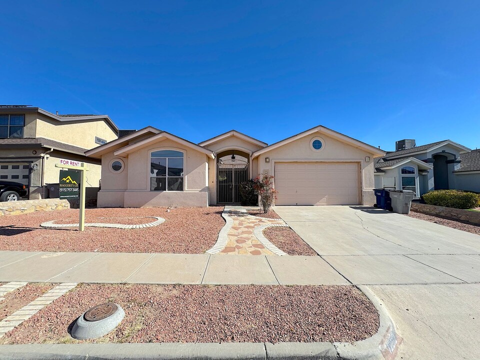 12512 Paseo Alegre Dr in El Paso, TX - Building Photo