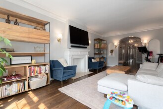 444 W Belmont Ave, Unit 4A in Chicago, IL - Foto de edificio - Building Photo