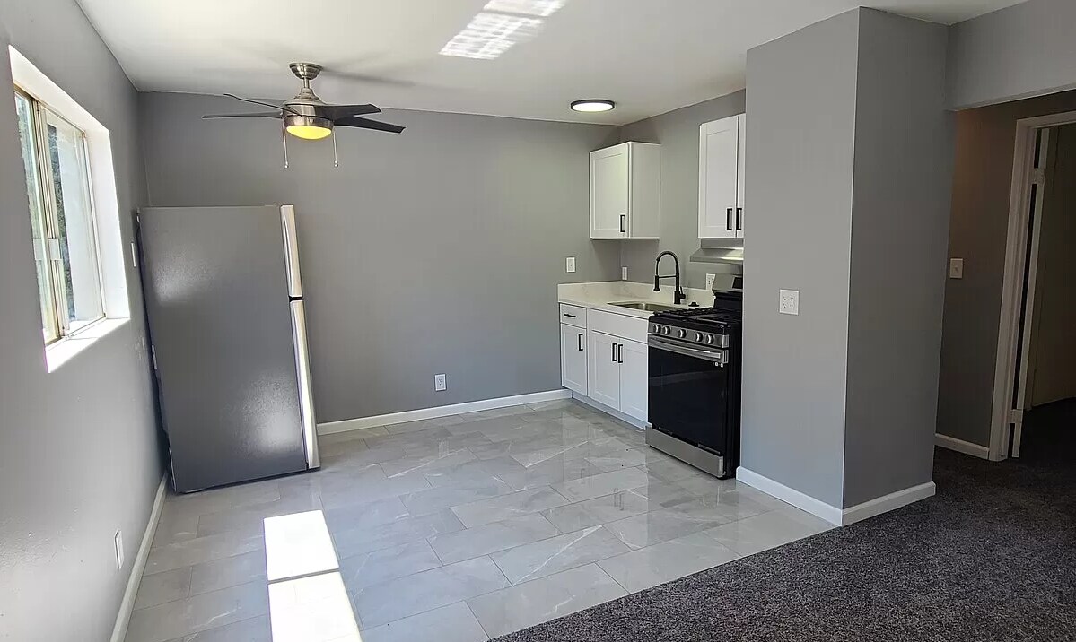 4033 5th St in Riverside, CA - Building Photo