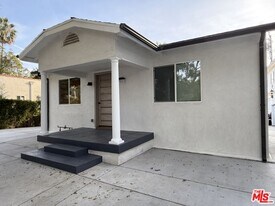 7512 Norton Ave in West Hollywood, CA - Building Photo