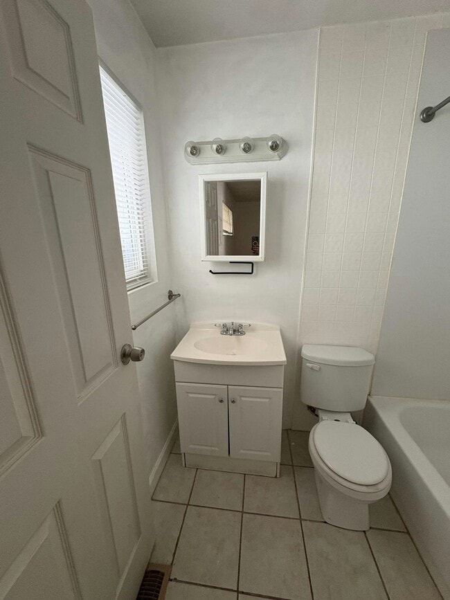 56 Fernwood Ave in Dayton, OH - Building Photo - Building Photo