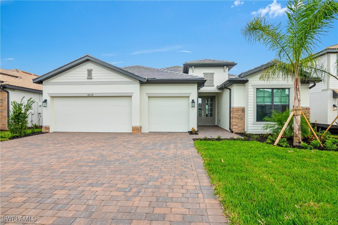 18278 Ridgeline Dr in Estero, FL - Building Photo