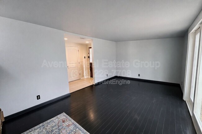 449 Crest Ave in Kirkwood, MO - Building Photo - Building Photo