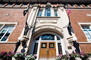 Turnverein Apartments in Indianapolis, IN - Building Photo
