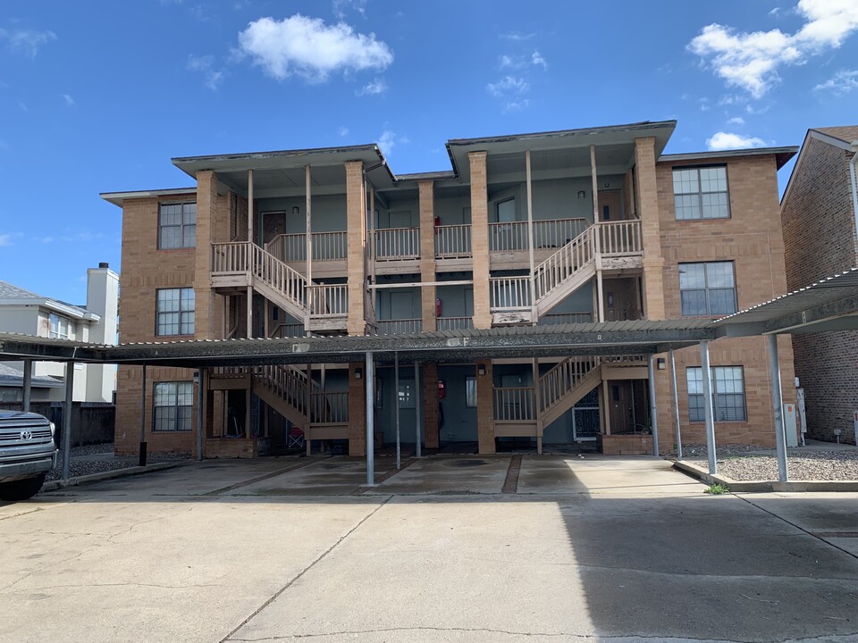 14402 E Cabana St, Unit C in Corpus Christi, TX - Foto de edificio